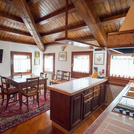 Del Mare Apartment *